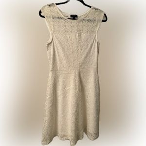 Smart Set ivory lace dress. Size S.